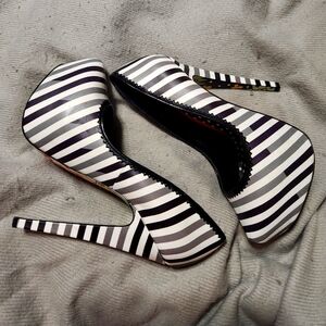 Taylor says Pop size 10